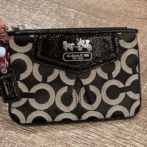 Adorable COACH Wristlet